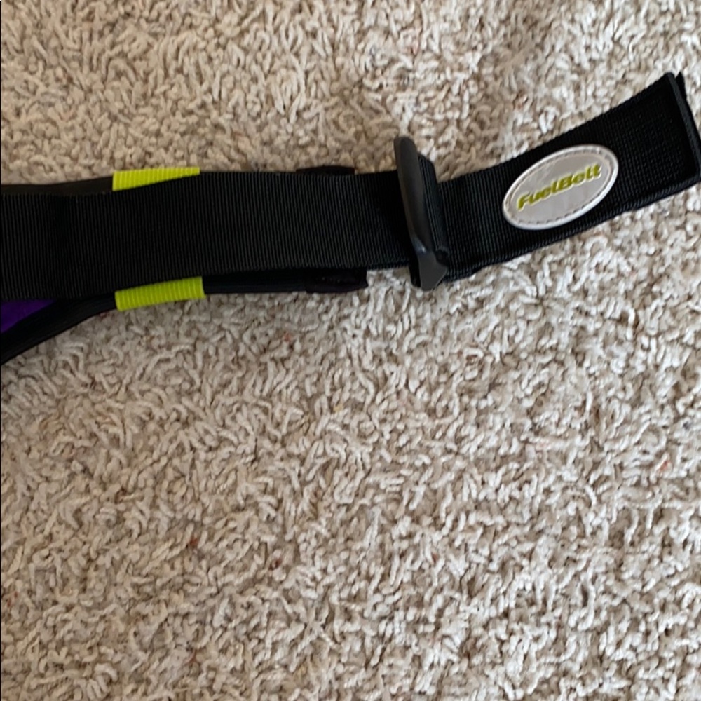 Adjustable FuelBelt - Picture 3 of 9